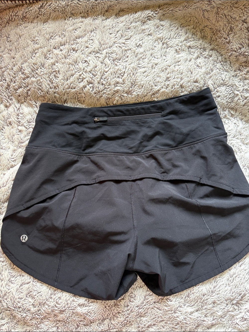 Black speed up shorts lululemon 4 inch - Picture 2 of 2